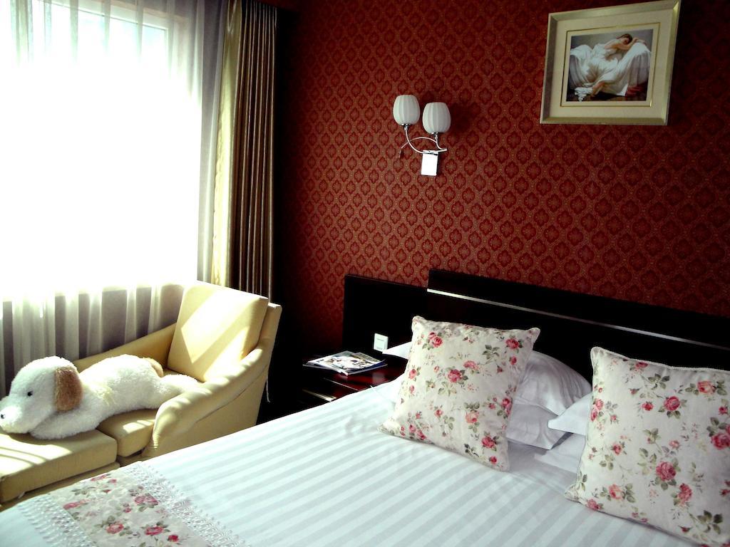 Overseas Chinese International Hotel 칭다오 외부 사진